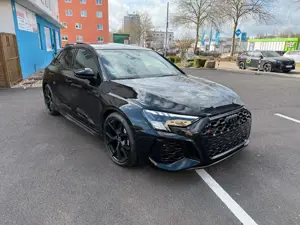 Audi RS3 SPORTBACK 2.5 TFSI QUATTRO+PANO+CAM+BLIS+BO