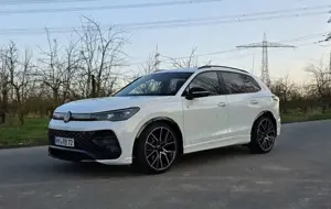 Volkswagen Tiguan Tiguan 2.0 TDI 4M R-Line 21" Gewinde TOP !