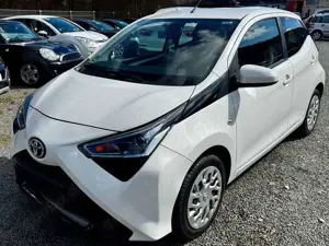 Toyota Aygo x-play*1.Hand*Tüv Neu*
