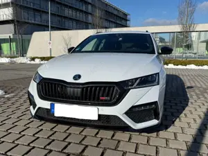 Skoda Octavia Octavia Combi 2.0 TSI DSG RS