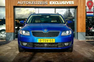 Skoda Octavia kombi 1.4 TSI Greentech Elegance Busines Bild 3