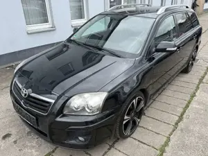 Toyota Avensis 1.8 Team