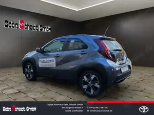 Toyota Aygo X Hybrid Active Sitzheizung Rückfahrkamera Apple Car Bild 3