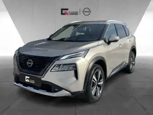 Nissan X-Trail TEKNA 213PS Automatik 4x4 360° Winter/HUD