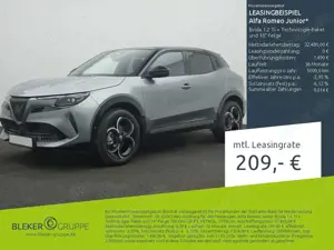 Alfa Romeo Junior Ibrida 1.2 Ti + Technologie-Paket und 18" Felge