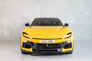 Ferrari Purosangue Full Carbon Panoramic Roof Bild 3