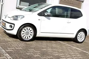 Volkswagen up! up! 1.0  white up! *Gepflegt