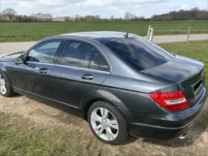 Mercedes-Benz C 220 C 220 CDI BlueEfficiency (204.002) Bild 4