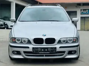 BMW 525 d A Sport touring M Paket Bild 2
