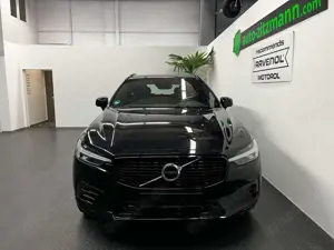 Volvo XC60 R Design*LEDER*LED*NAVI*