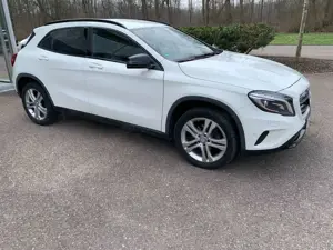 Mercedes-Benz GLA 220 GLA 220 d 7G-DCT SCORE! Bild 4