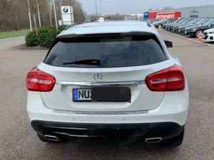 Mercedes-Benz GLA 220 GLA 220 d 7G-DCT SCORE! Bild 3