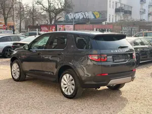 Land Rover Discovery Sport TD4 132kW Aut. 4WD SE*Leder*Top Bild 4