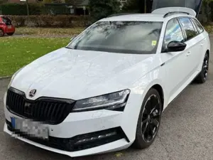 Skoda Superb Superb Combi 2.0 TSI 4x4 DSG Sportline