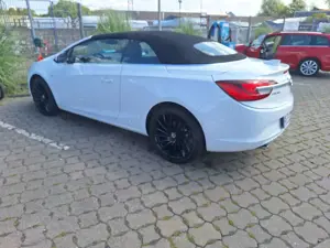 Opel Cascada Bild 2