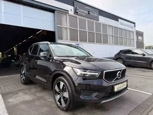 Volvo XC40 Momentum Pro 1.HD*PANO*LED*NAV*LEDER*19ZOLL