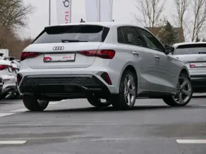 Audi A3 30 TFSI S LINE LED NAVI SOUND SYSTE Bild 2