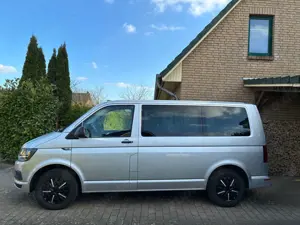 Volkswagen T6 Multivan Trendline AHK, Sitzheizung, Scheckheft gepflegt