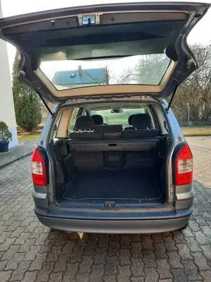 Opel Zafira Zafira 1.8 Elegance Bild 4