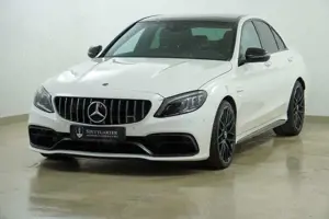 Mercedes-Benz C 63 AMG C 63 AMG Perf-Abgas Pano Carbon Burmester Distr Bild 3