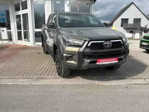 Toyota Hilux DoKa 2.8 D4D 48V *Invincible*