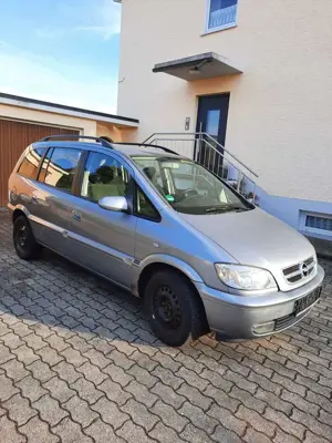 Opel Zafira Zafira 1.8 Elegance