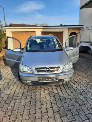 Opel Zafira Zafira 1.8 Elegance Bild 5