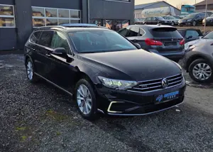 Volkswagen Passat Variant GTE Hybrid, AHK, Pano-Dach, Dig.Cockpit, Area View Bild 3