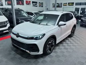 Volkswagen Tiguan Tiguan 1.5 eTSI DSG R-Line,IQ.Matrix,AHK,Navi Pro