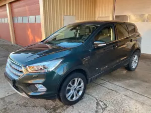 Ford Kuga Titanium | mit Anhängerkupplung (AHK)
