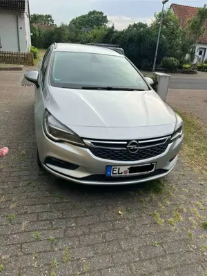 Opel Astra Astra 1.6 D (CDTI) Start/Stop Sports Tourer Dynamic Bild 1