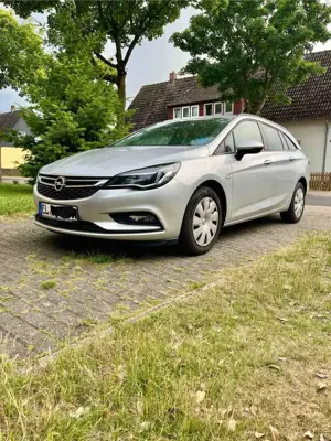 Opel Astra Astra 1.6 D (CDTI) Start/Stop Sports Tourer Dynamic Bild 2