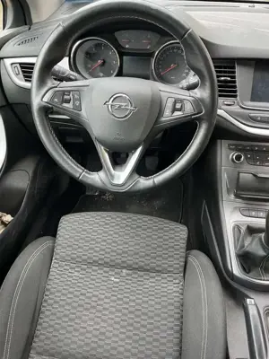 Opel Astra Astra 1.6 D (CDTI) Start/Stop Sports Tourer Dynamic Bild 5