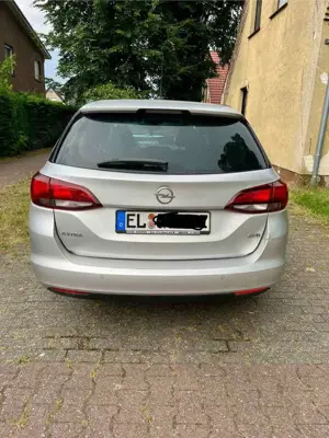 Opel Astra Astra 1.6 D (CDTI) Start/Stop Sports Tourer Dynamic Bild 3