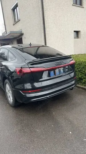 Audi e-tron 50 quattro S line Bild 3