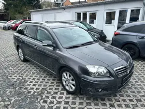 Toyota Avensis 1.8 Edition - Benzin, Klima
