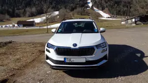 Skoda Karoq Karoq 1.5 TSI AHK, SZH, Werksgarantie bis 9/27, TÜV neu