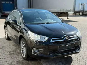 Citroen DS4 SoChic Totwinkelassistent * Navi* Volleder*