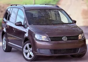 Volkswagen Touran Comfortline 7 Sitze SHD Tempomat PDC