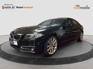 BMW 528 5 i/Scheckheftgep./Navi/Aut.-Hold/PDC/SHZ/BT