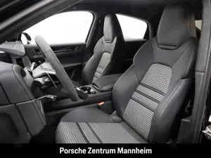 Porsche Cayenne GTS Coupe Leichtbau Paket HeadUp InnoDrive Bild 5