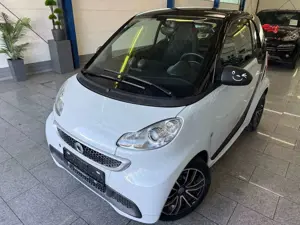 smart forTwo 1.0 MHD*AUT*PAN*SERV*SHZ*SOUND*CARPL*NAVI