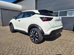 Nissan Juke 1.0 DIG-T 114PS Acenta Klimaautomatik Sitzheizung Bild 3