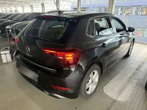 Volkswagen Polo Life LED SHZ Navi Q.DRIVE Bild 4