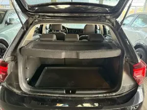 Volkswagen Polo Life LED SHZ Navi Q.DRIVE Bild 5