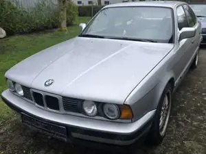 BMW 520 520i