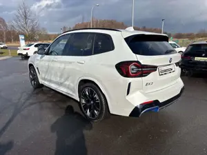 BMW iX3 M Sport Gestiksteuerung Head-Up HK HiFi DAB Bild 4