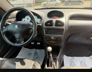 Peugeot 206 CC 110 Platinum
