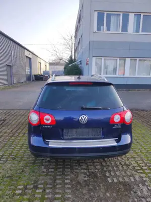 Volkswagen Passat Variant Passat Variant Diesel 2.0 TDI BlueMotion Technology DPF Highline Bild 5
