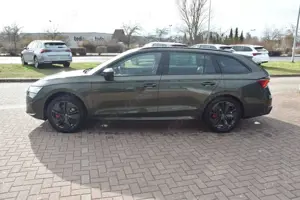 Skoda Octavia 2.0 TSI RS*Navi*Matrix*AHK*ACC*Rückcam.* Bild 4